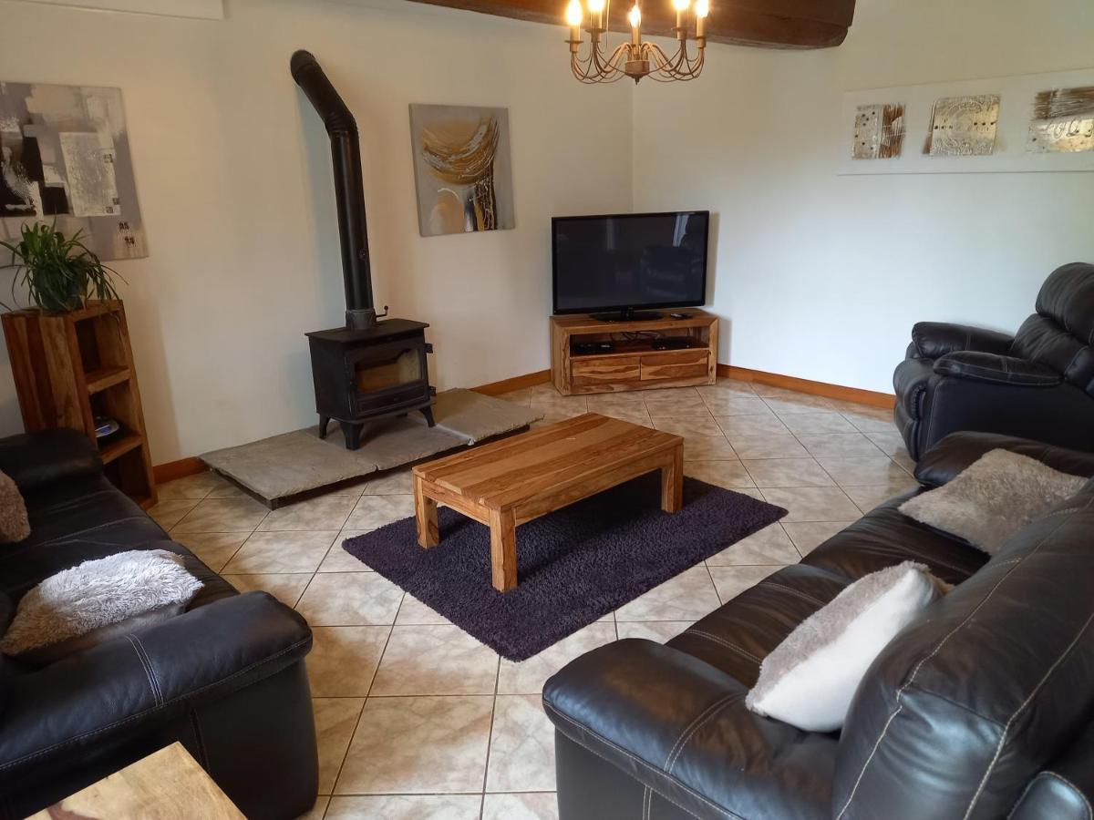 La Gasteboisiere With Swimming Pool And Games Room Le Mesnil-Adelee エクステリア 写真