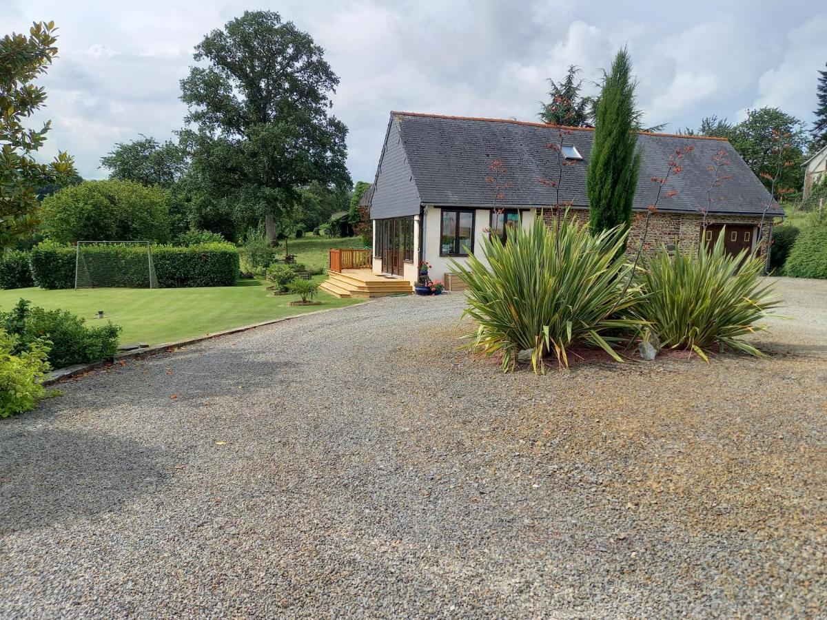 La Gasteboisiere With Swimming Pool And Games Room Le Mesnil-Adelee エクステリア 写真