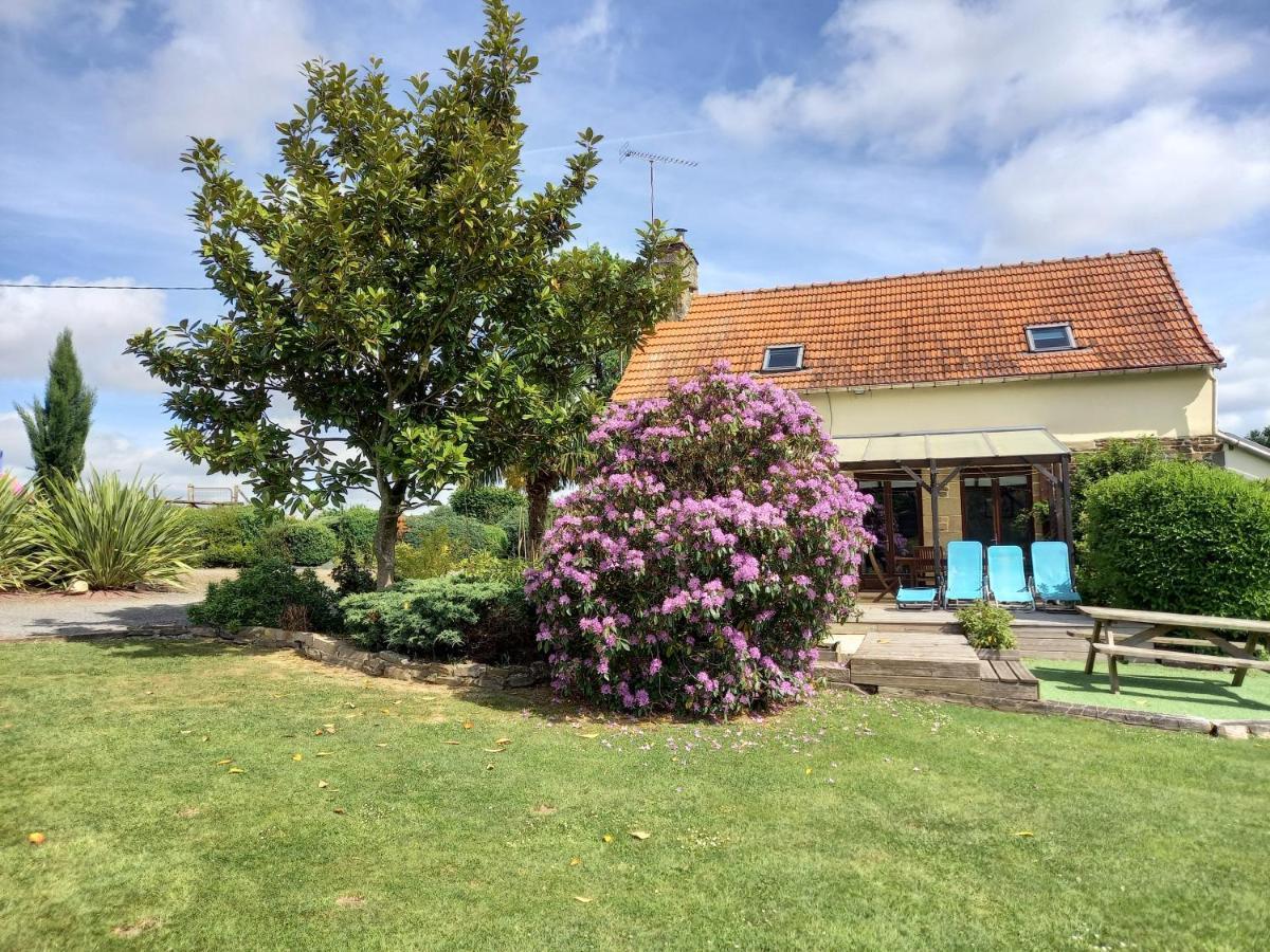 La Gasteboisiere With Swimming Pool And Games Room Le Mesnil-Adelee エクステリア 写真